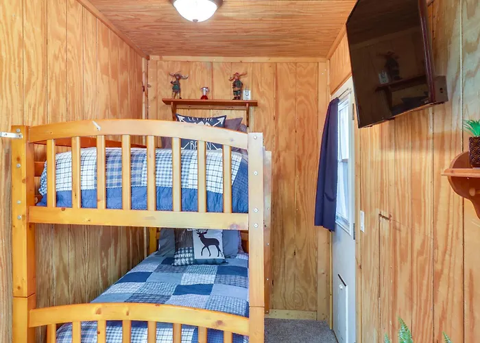 3 Mi To Fool Hollow Lake: Cozy W/ Fire Pit Holiday home